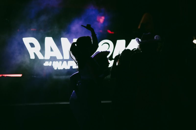 Random 26 Grande