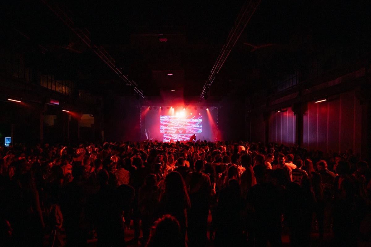 Random Hall Padova 10