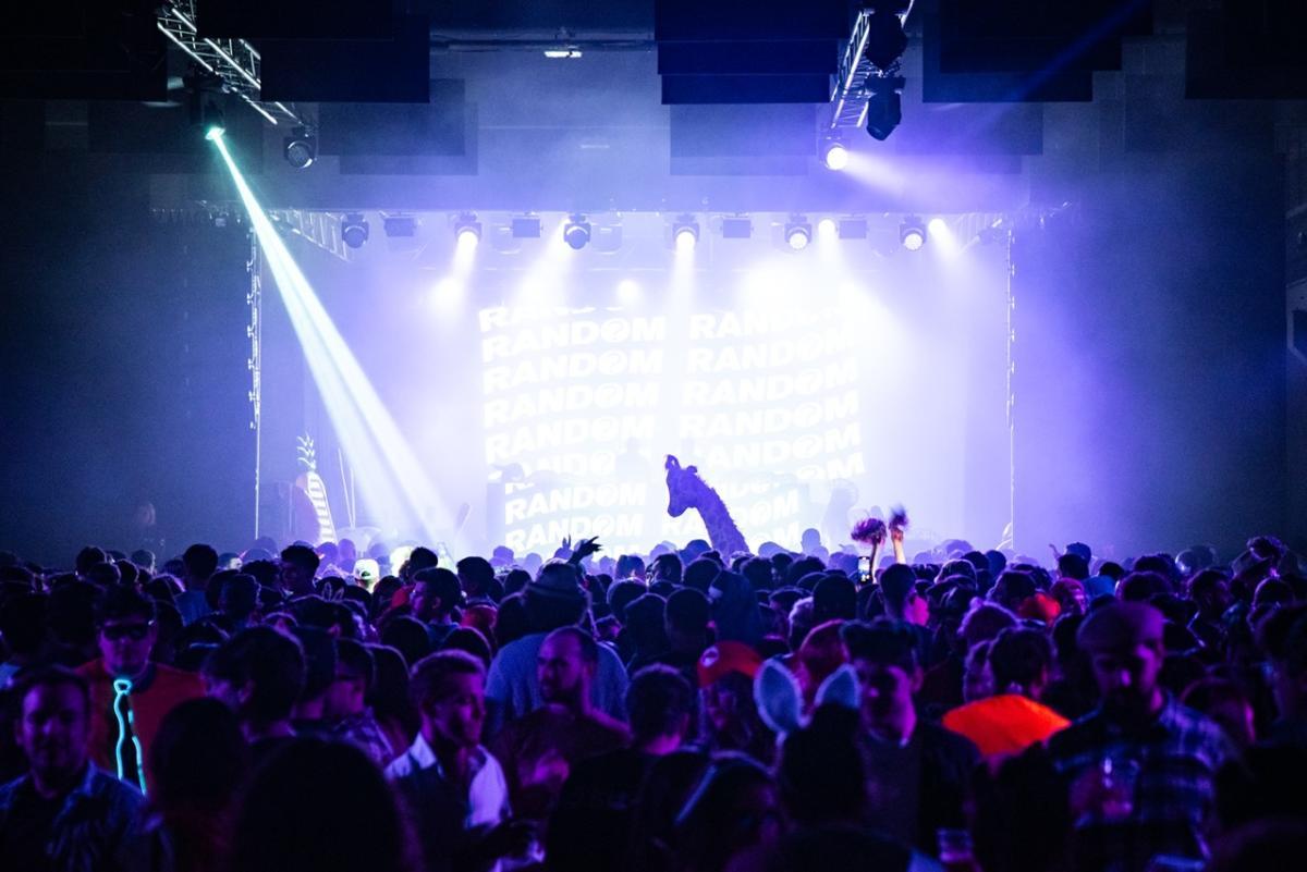 Random Hall Padova 132