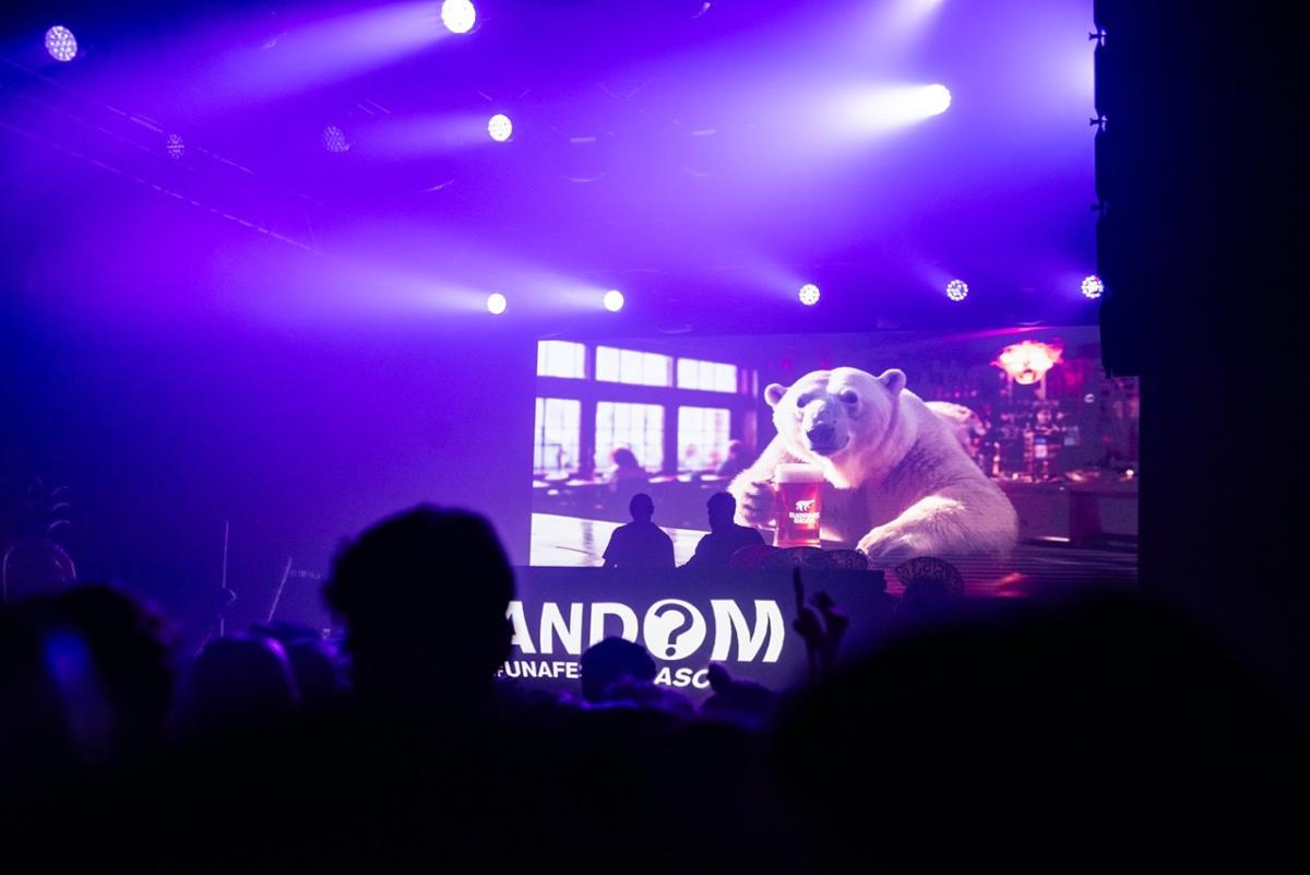 Random Hall Padova 136