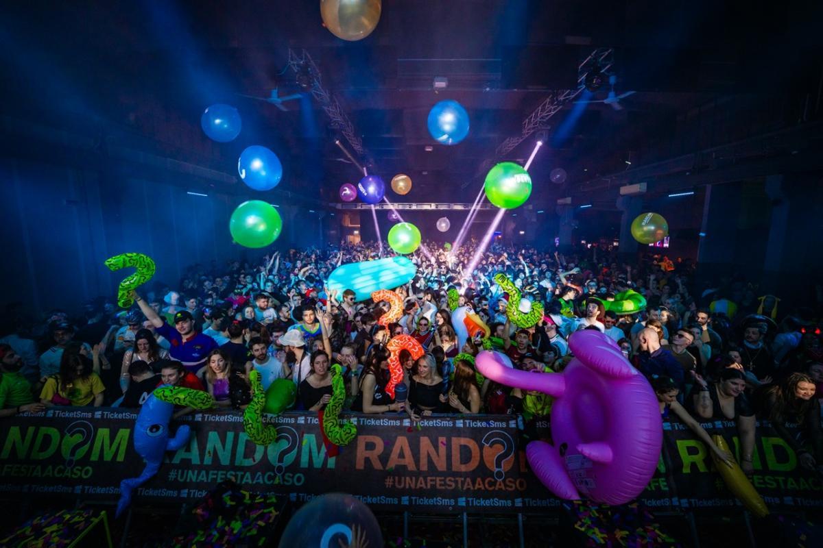 Random Hall Padova 164