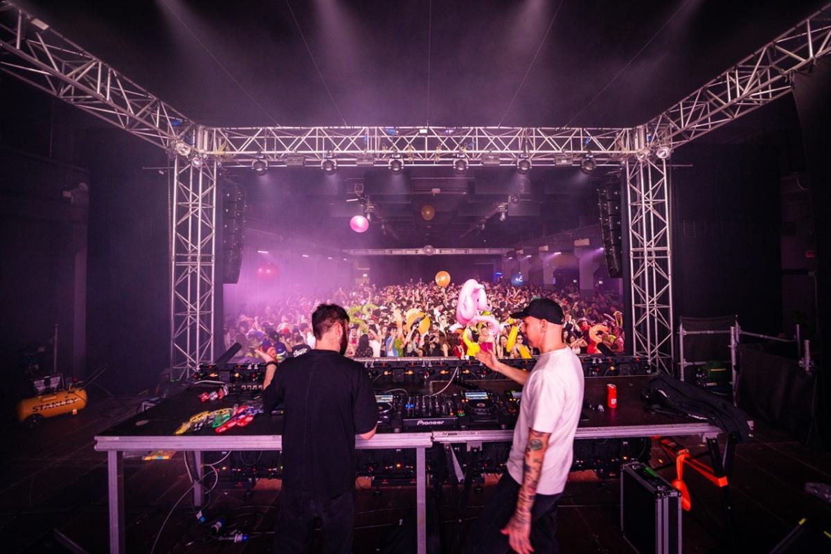 Random Hall Padova 168