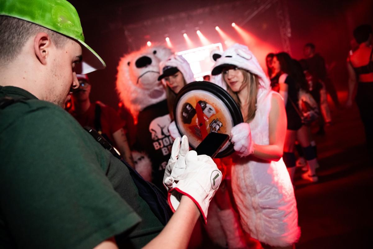 Random Hall Padova 24