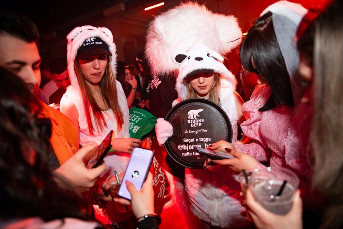 Random Hall Padova 28