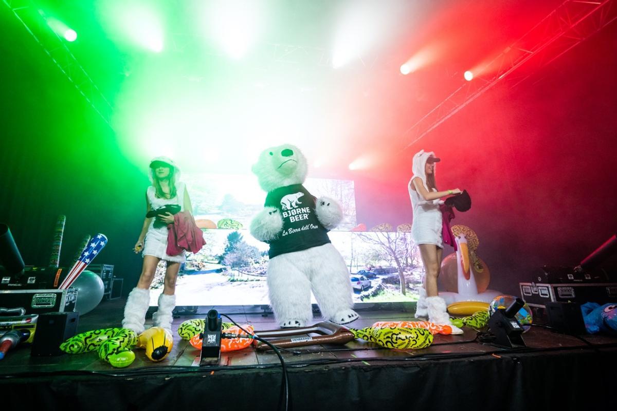 Random Hall Padova 58