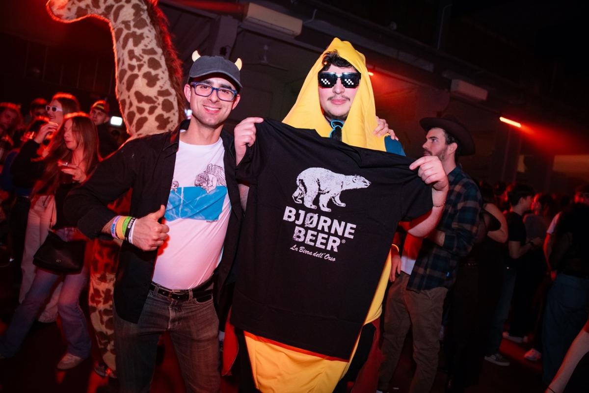 Random Hall Padova 74