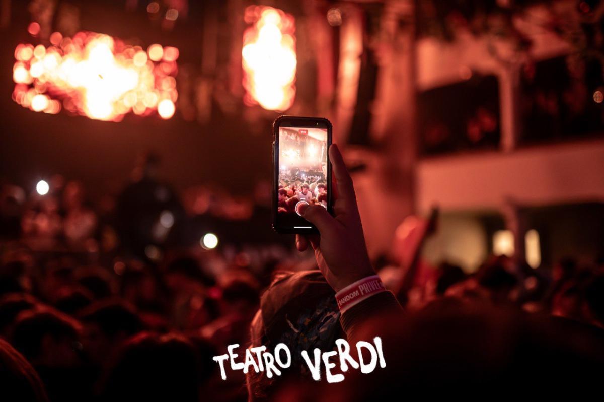 Photo5778605702376441320