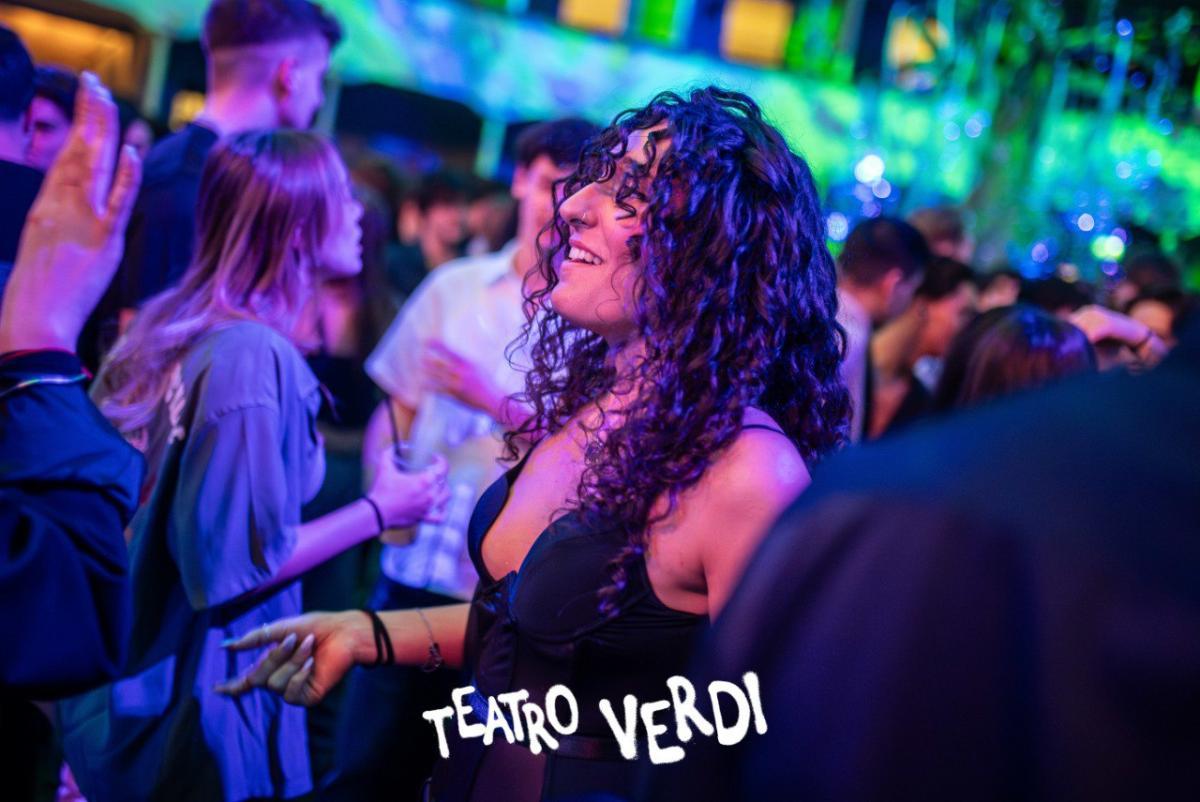 Photo5778605702376441332