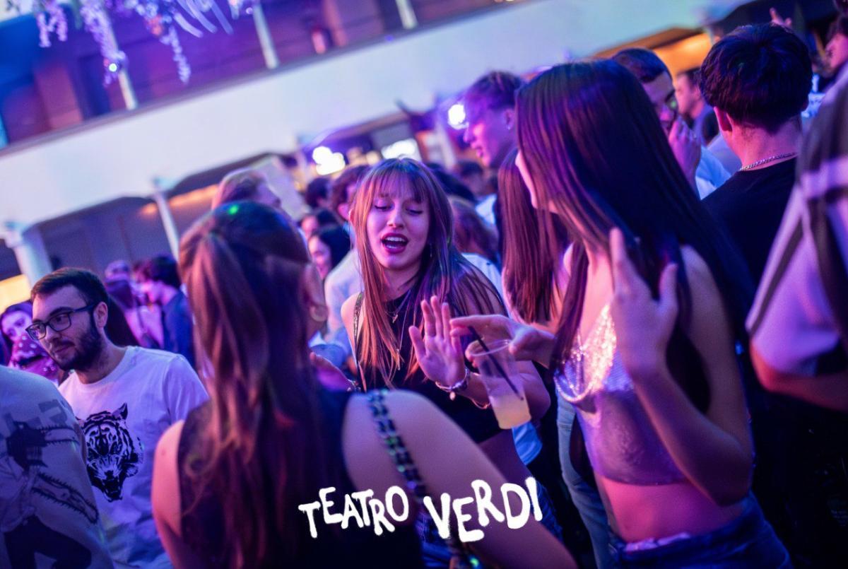 Photo5778605702376441338