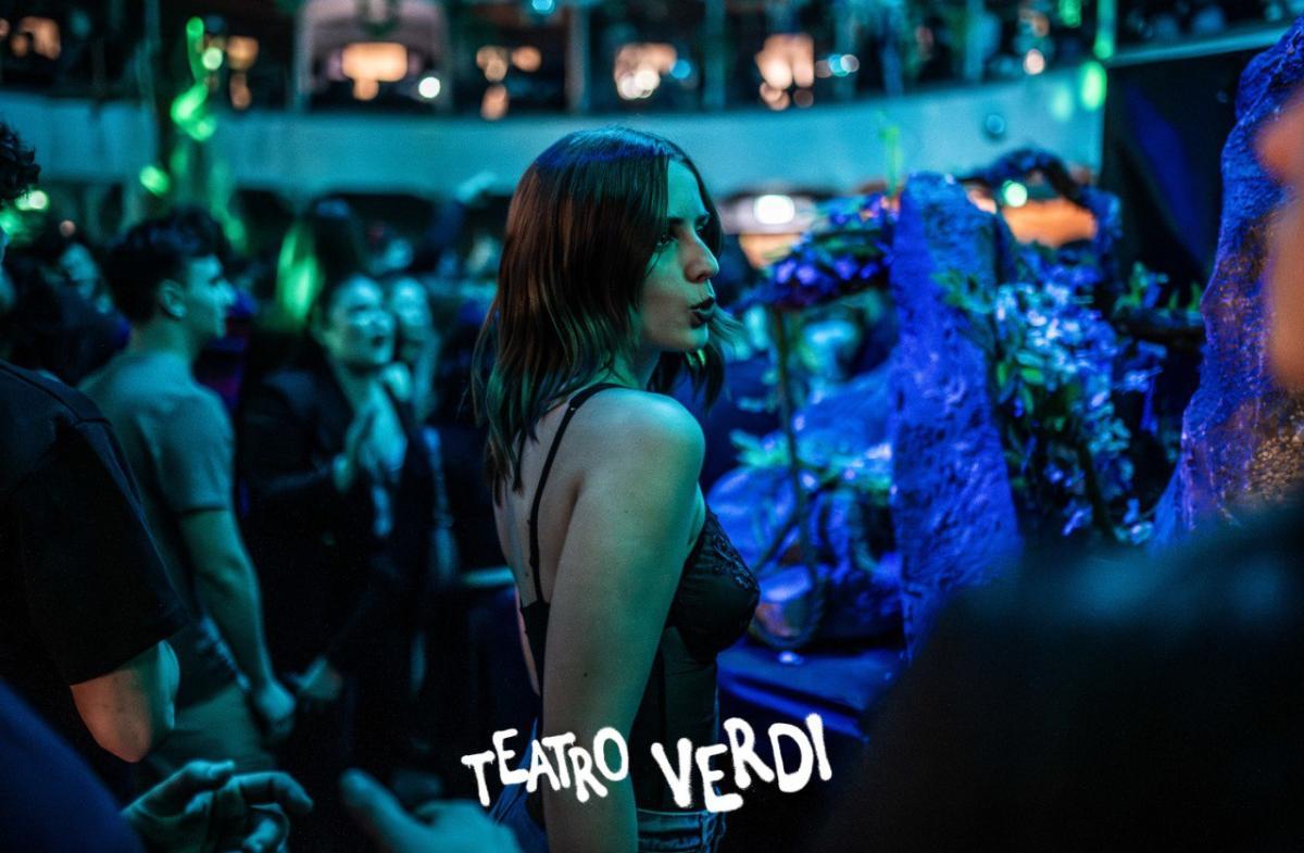 Photo5778605702376441345