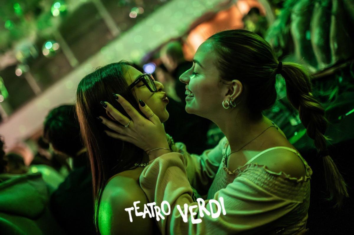 Photo5778605702376441348