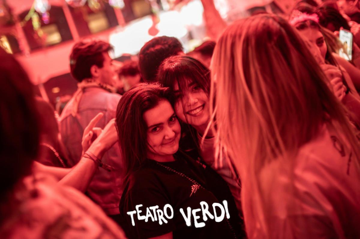 Photo5778605702376441355