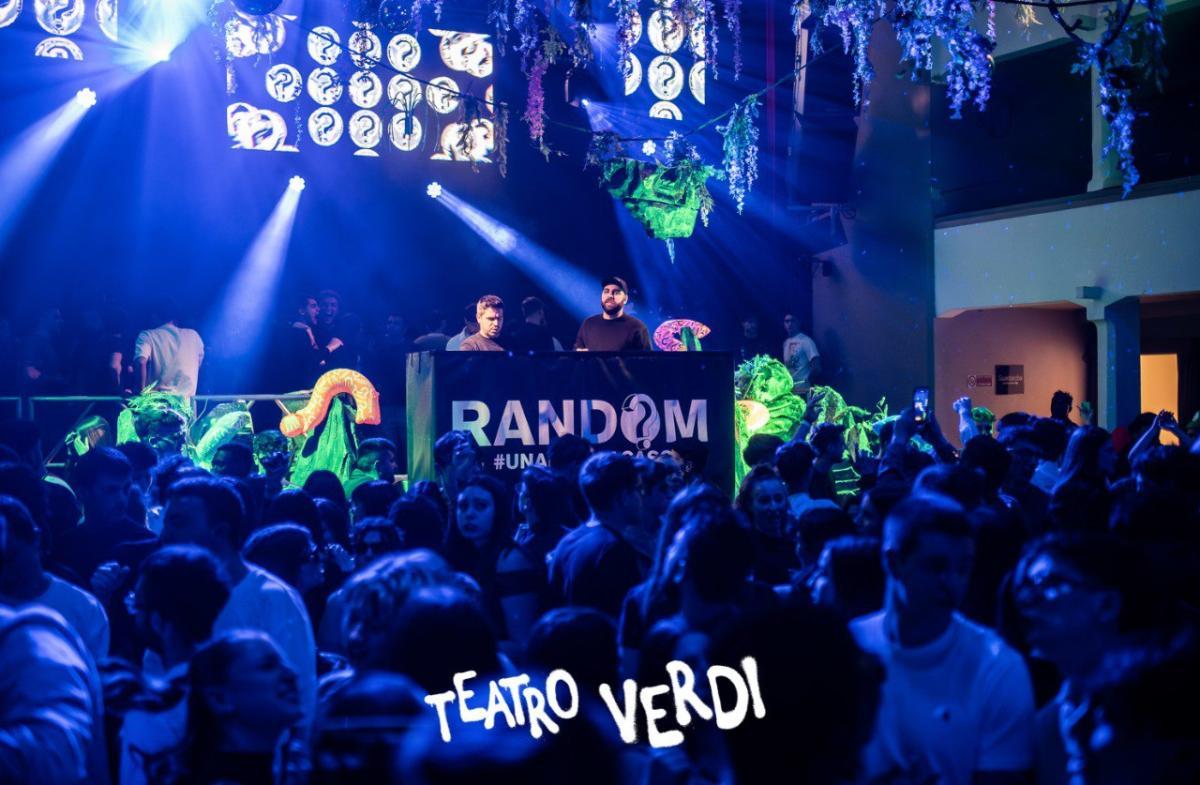 Photo5778605702376441356