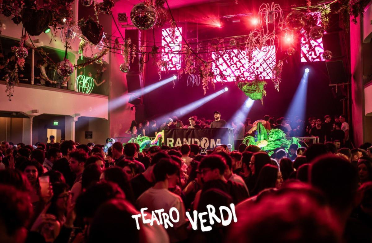 Photo5778605702376441357