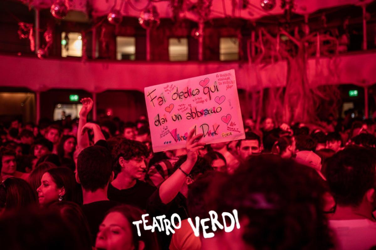 Photo5778605702376441359