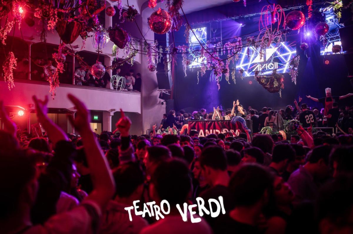 Photo5778605702376441362