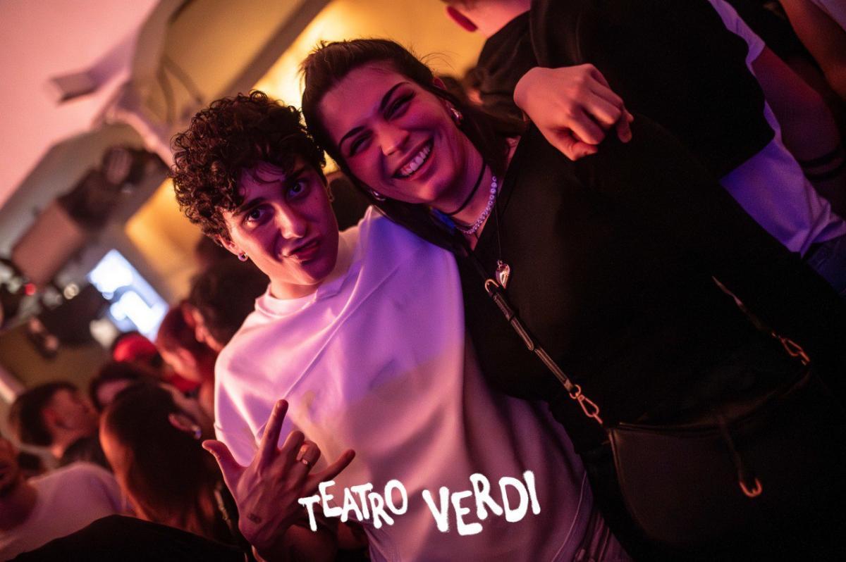 Photo5778605702376441393