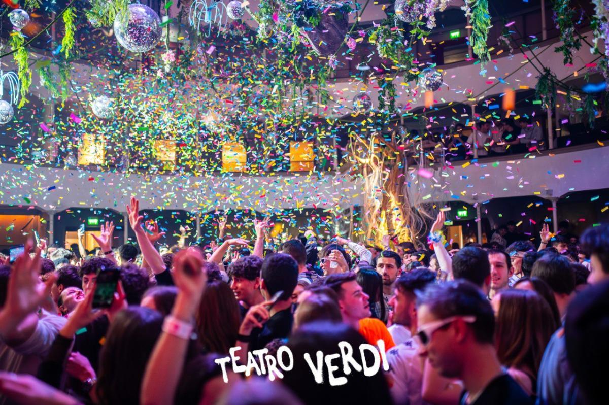 Photo5778605702376441413