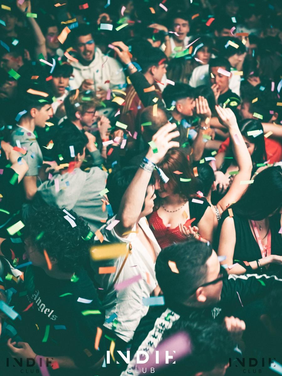 photo 5967618163577306939 w